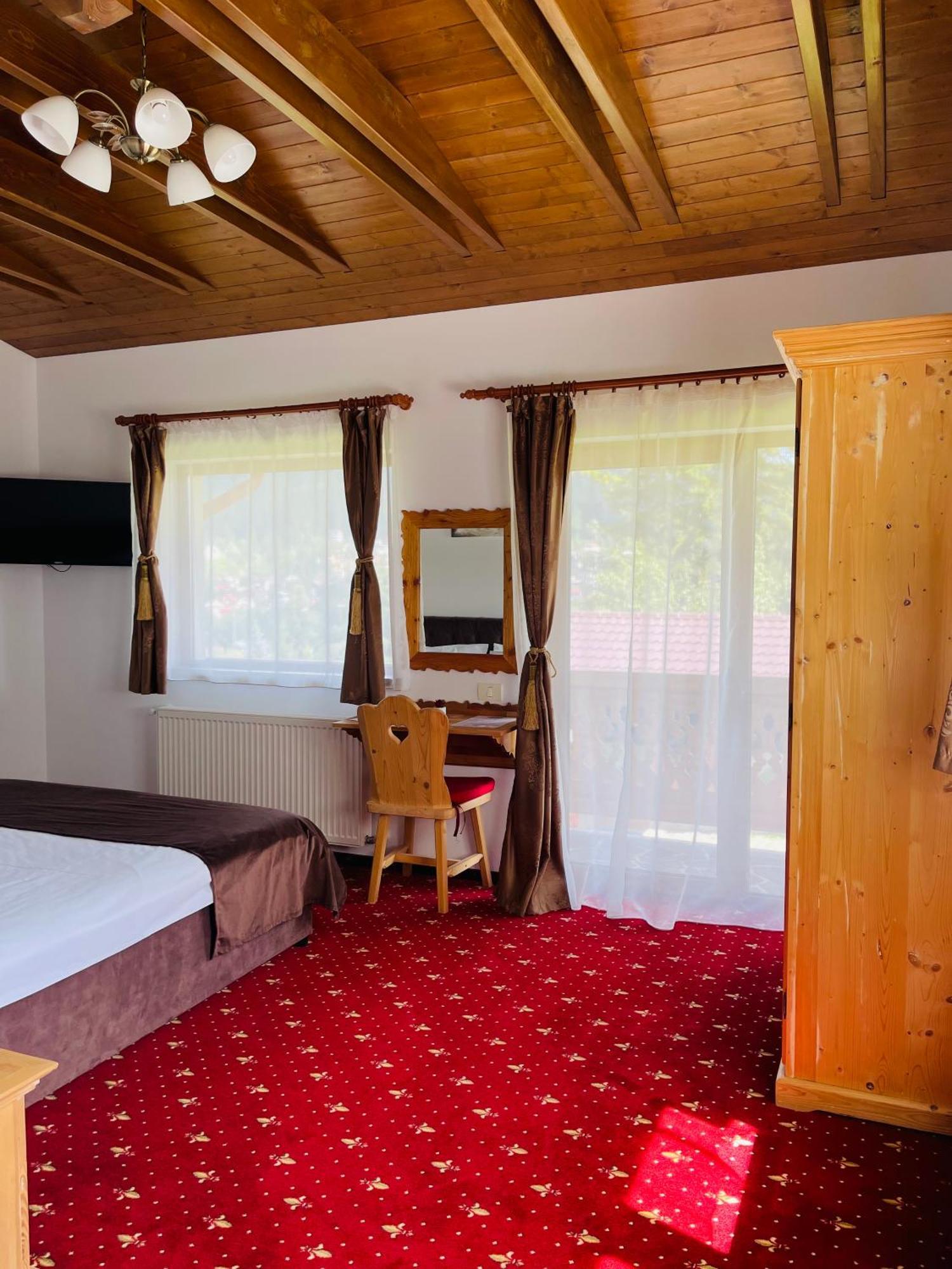 Casa Belcin Spa&Retreat Buşteni Zewnętrze zdjęcie